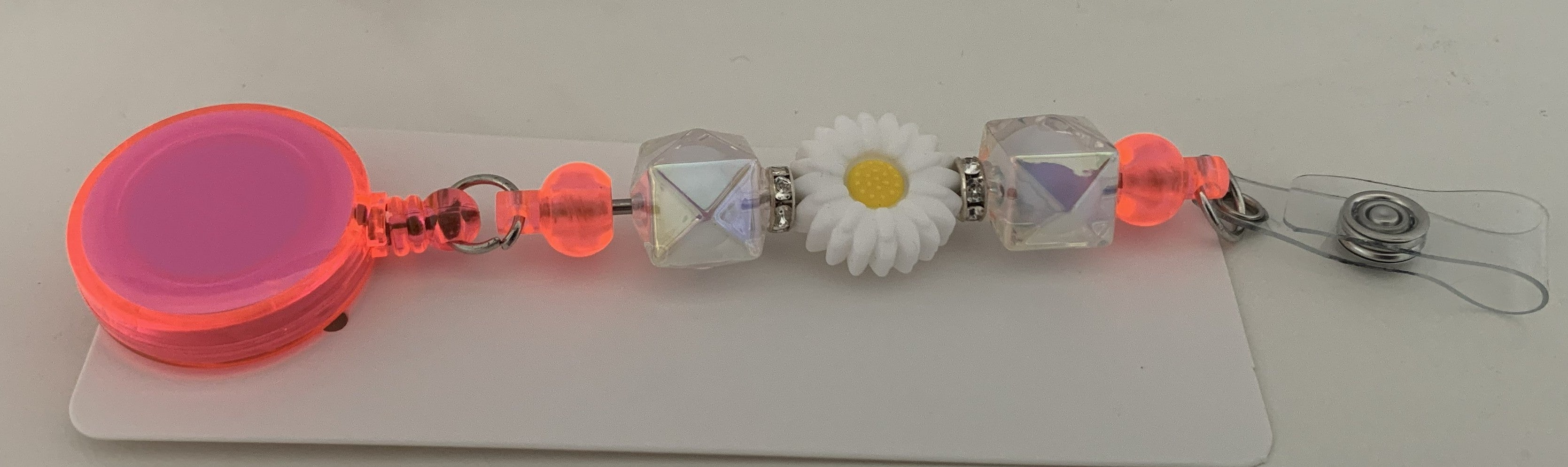 Handmade White Daisy & Crystal Beaded Belt Clip - Pink