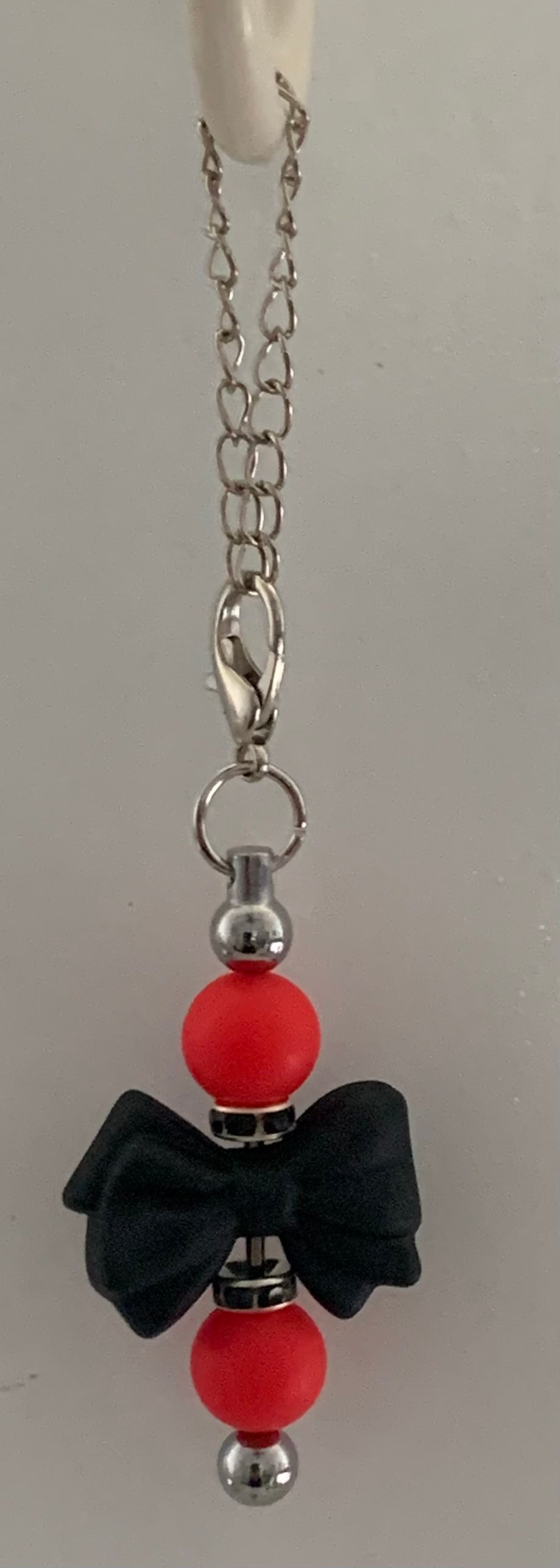 Coral & Black Bow Beaded Cup Charm