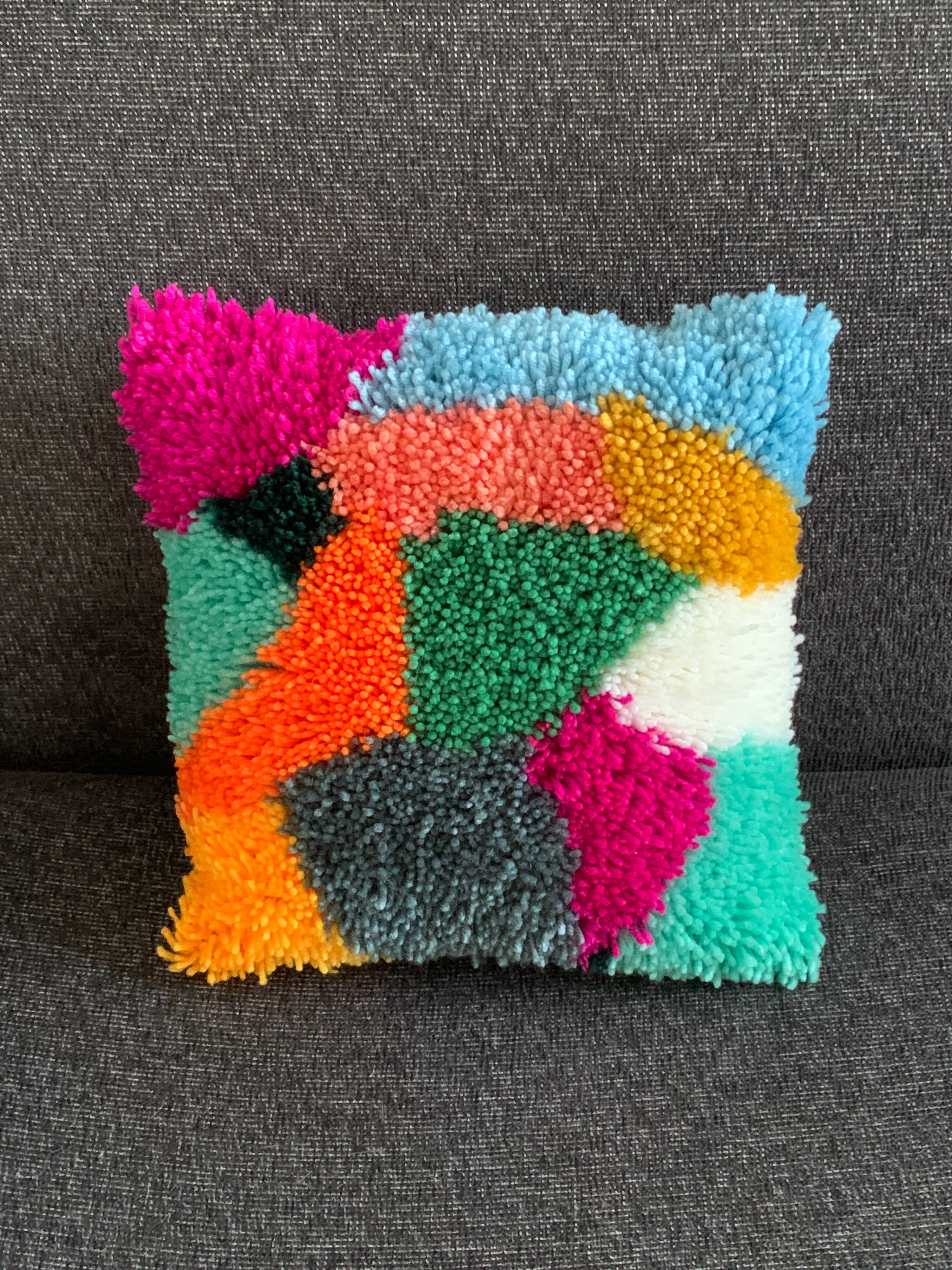 Latch Hook Cushion Cover – Colourful Abstract Mosaic