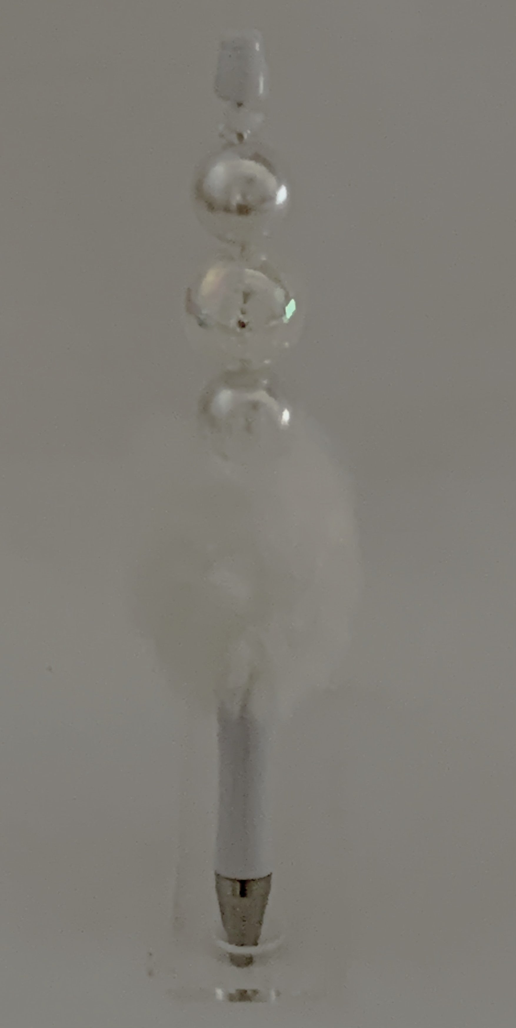 Fluffy Pen - White Iridescent Faceted Crystal Beads with White Topper