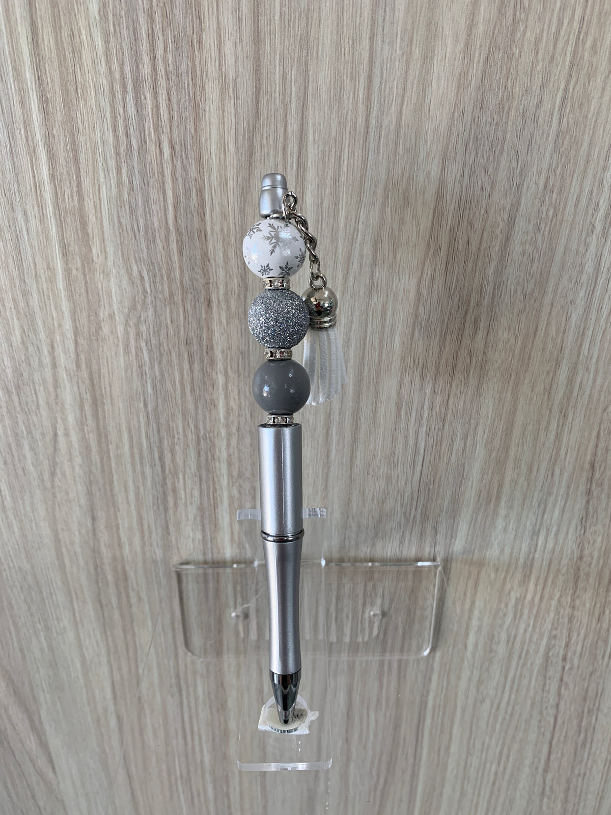 Beaded Pen - Silver Snowflake Print Bead Silver Glitter Grey Ball Bead White Tassel