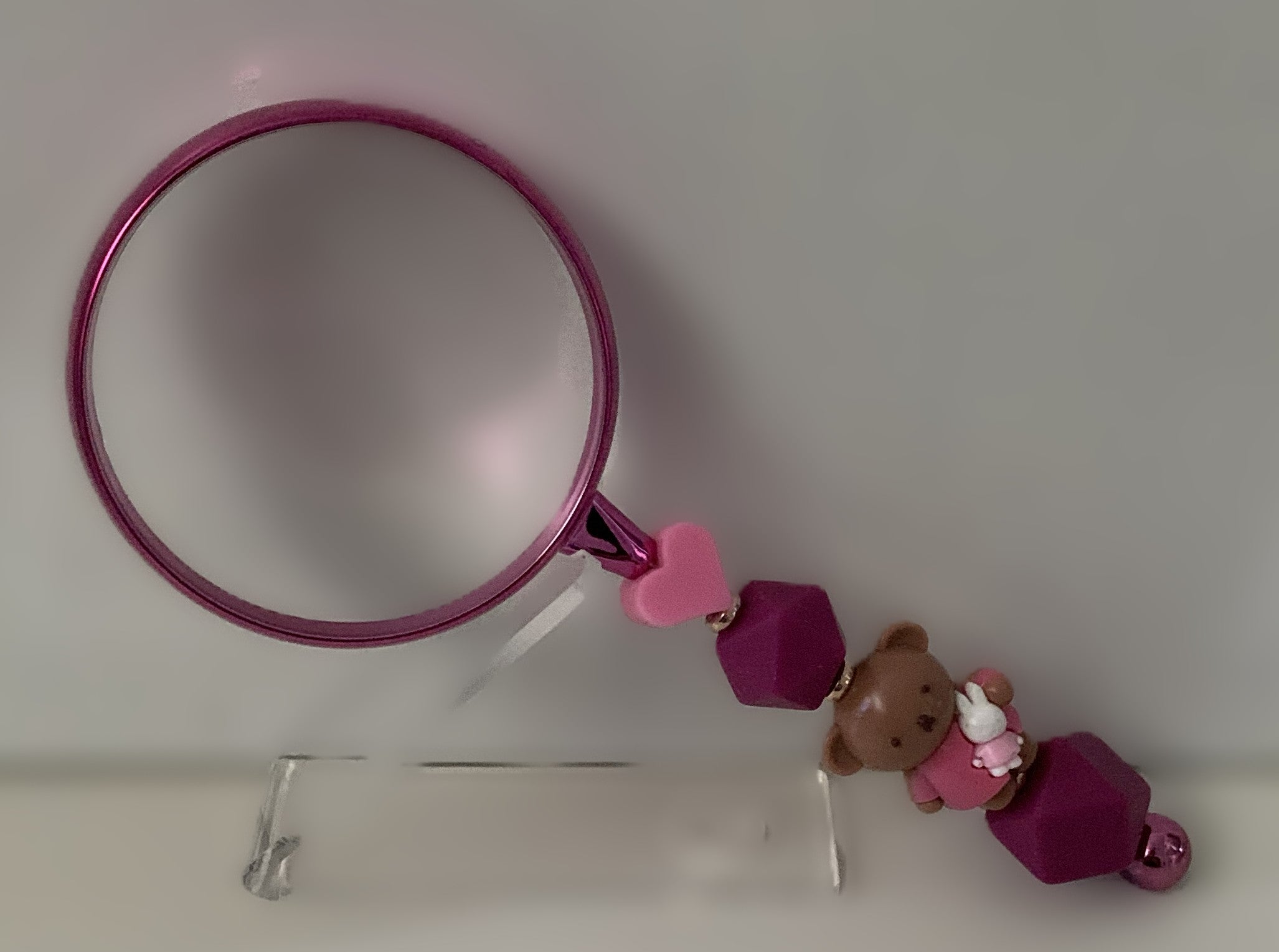 Beaded Magnifying Glass – Bear & Bunny