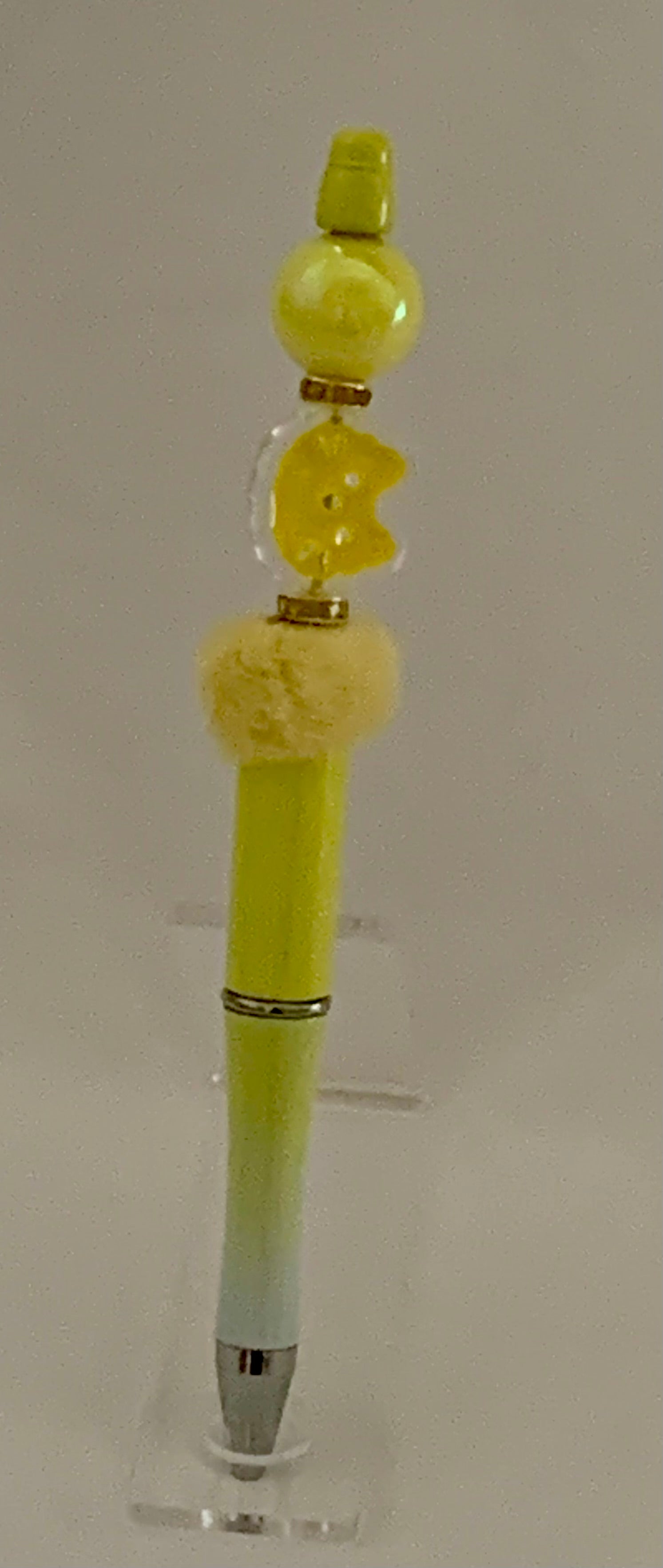 Handmade Kawaii Cat Face & Pom Pom Beaded Pen - Lime Yellow Gradient
