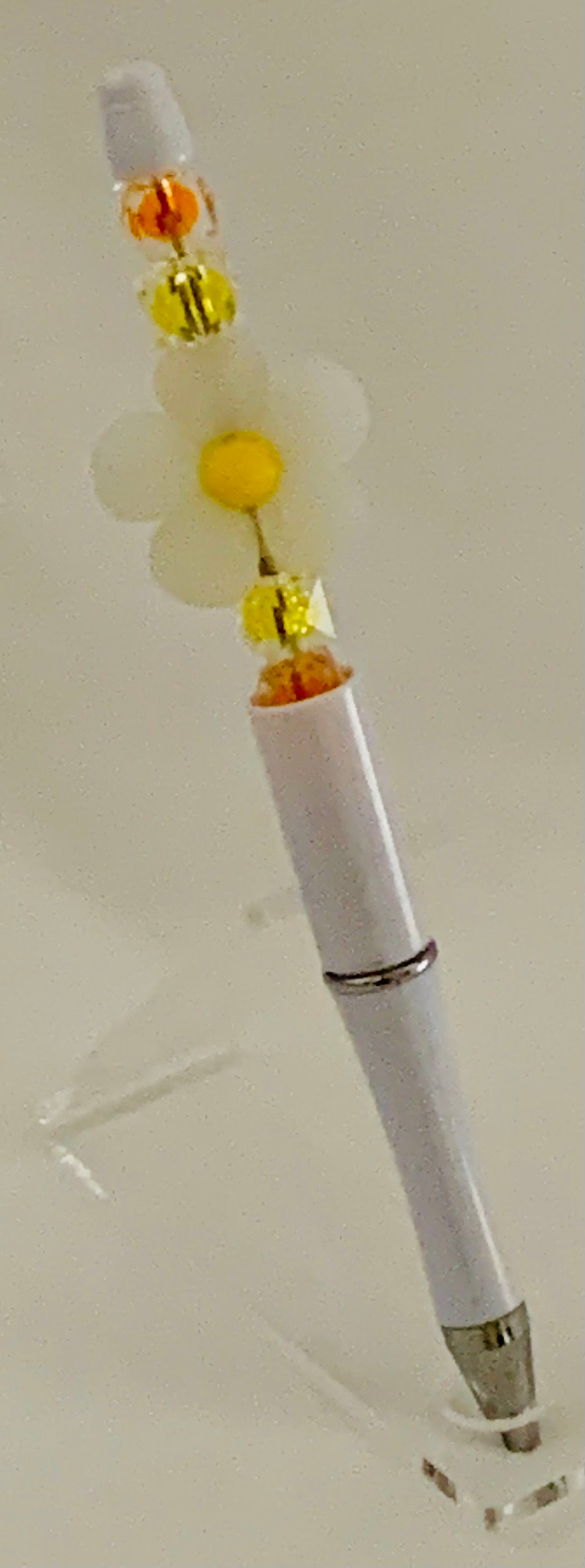 Beaded Pen - White Daisy Flower Bead Yellow Amber Faceted Beads