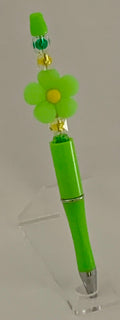 Handmade Lime Green Daisy Beaded Pen – Bright & Cheerful