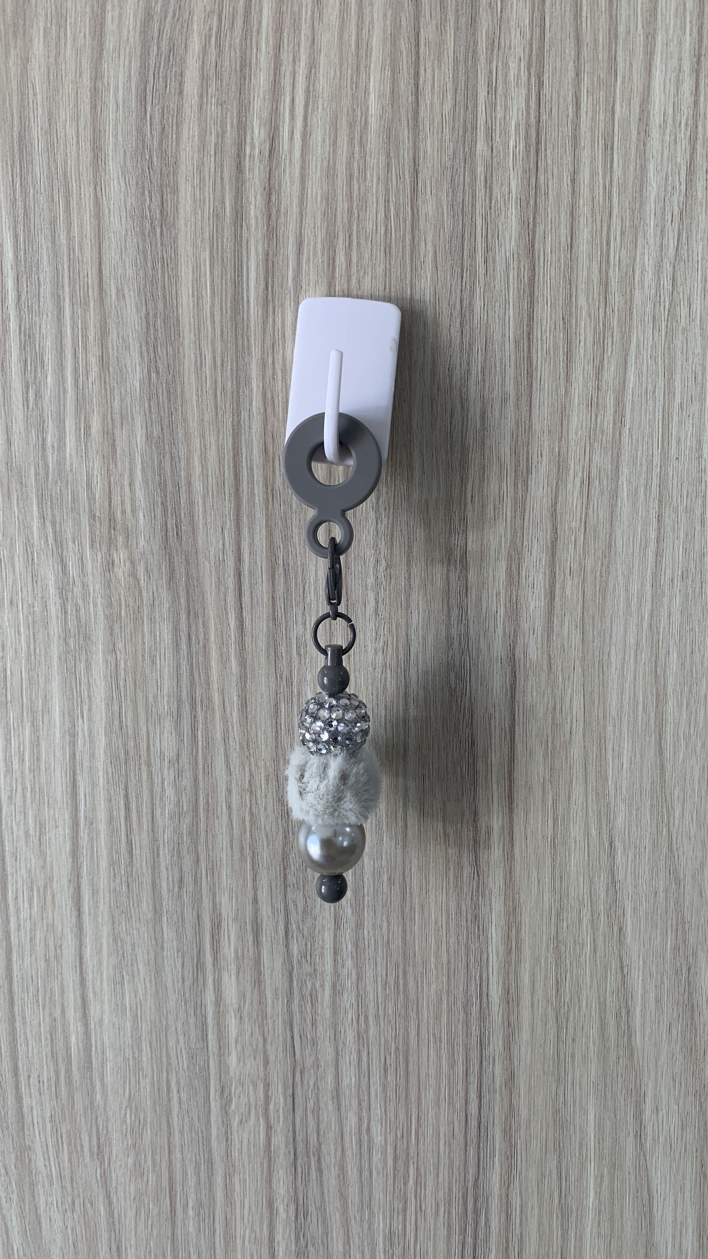 Straw Charm – Silver Rhinestone, White Pom Pom & Pearl